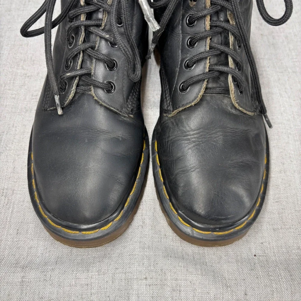Vintage Dr Martens 1460 Black Leather Combat Boots MIE Mens 7 Womens 8